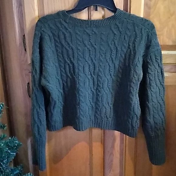 Wild Fable Sz M Green Cropped Sweater - Picture 3 of 3